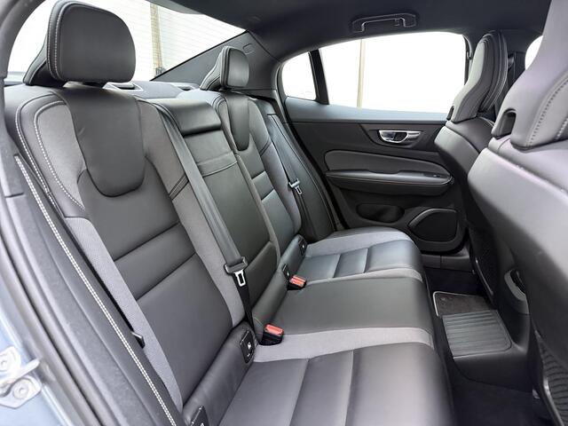 Volvo S60 T6 AWD Twin Engine R-Design | Sportstoelen | Trekhaak | Hemel donker | Camera achter | Stoelverwarming | Memory |