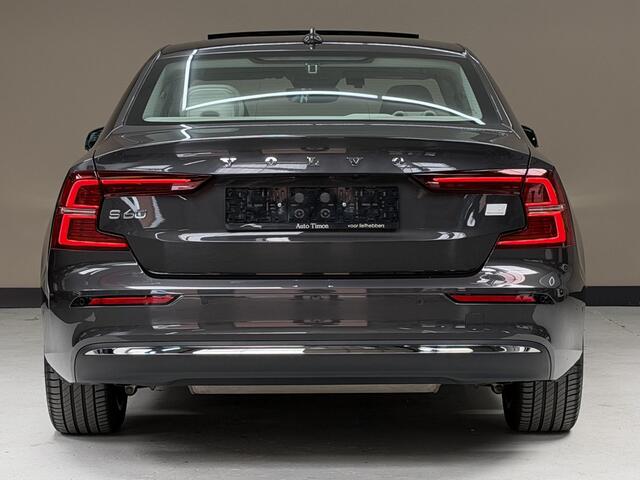 Volvo S60 2.0 Recharge T8 AWD Ultimate Dark | 1e eig., schadevrij, dealeronderhouden |