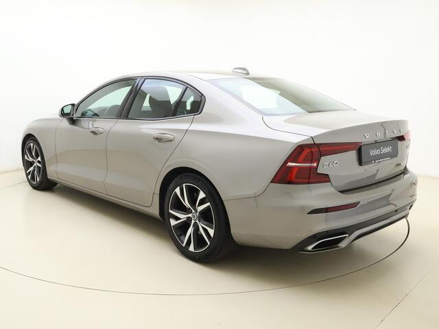 Volvo S60 B4 211pk Automaat R-Design | Trekhaak | H&K | Leder Sportstoelen | Memory | Verwarmde stoelen/stuurwiel |