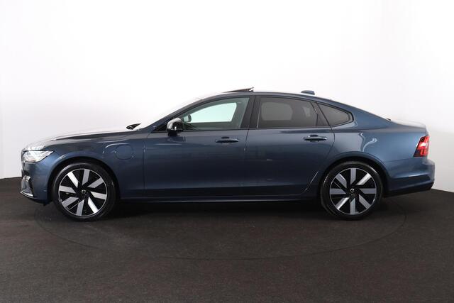 Volvo S90 T8 AWD Plus Dark - Schuif/kanteldak - IntelliSafe Assist & Surround - 360º Camera - Harman/Kardon audio - Adaptieve LED koplampen - Verwarmde voorstoelen, stuur & achterbank - Parkeersensoren voor & achter - Elektr. bedienb. voorstoelen met geheugen - Ext