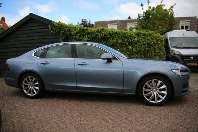 Volvo S90 2.0 T5 Momentum