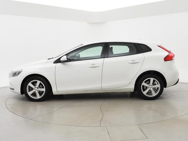 Volvo V40 2.0 D2 120 PK EURO 6 + NAVIGATIE