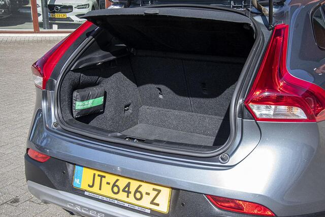 Volvo V40 CC 2.0 D2 NORDIC+ / AUTOMAAT