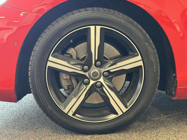 Volvo V40 2.0 T4 Business Sport NAVIGATIE, CRUISE, ECC AIRCO,