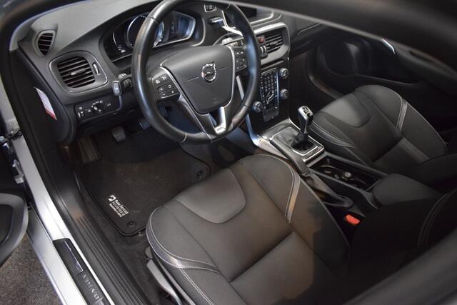 Volvo V40 2.0 T3 153pk Nordic+ Trekhaak 1500kg/ Navi/ Cruise/ 17"LMV/ PDC