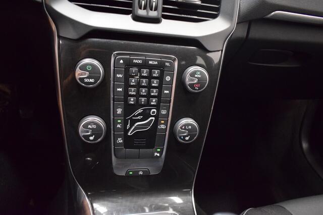 Volvo V40 2.0 T3 153pk Nordic+ Trekhaak 1500kg/ Navi/ Cruise/ 17"LMV/ PDC