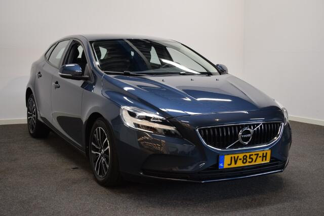 Volvo V40 2.0 123pk Momentum Trekhaak 1500kg/ Navi/ Cruise/Stoelverw.