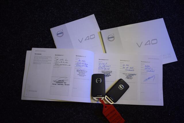 Volvo V40 2.0 T2 Nordic Dealeronderhouden LED Cruise Climate Navi
