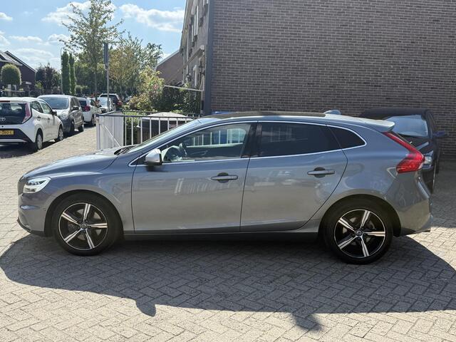 Volvo V40 2.0 T4 Business Sport Luxury-line