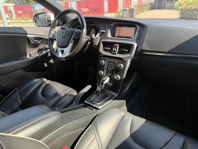 Volvo V40 2.0 T4 Business Sport Luxury-line