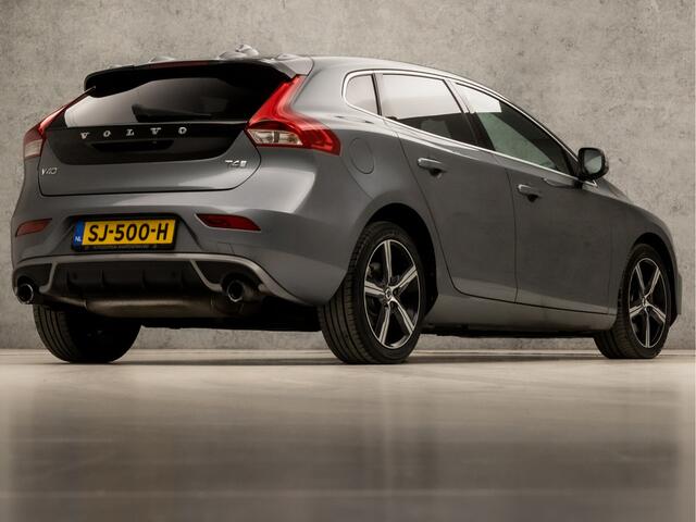 Volvo V40 2.0 T4 R-Design Sport 191Pk Automaat (PANORAMADAK, NAVIGATIE, CLIMATE, CAMERA, GETINT GLAS, LEDEREN SPORTSTOELEN, STOELVERWARMING, LED KOPLAMPEN, NIEUWE APK, NIEUWSTAAT)