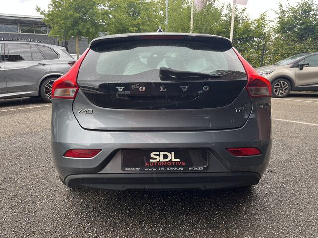 Volvo V40 2.0 T2 Nordic // CRUISE // CLIMA // CAMERA+SENSOREN // NAVI // STOELVERWARMING //