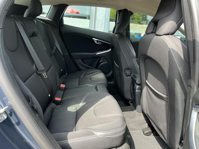 Volvo V40 1.5 T2 Polar+ | Automaat | Navigatie | Cruise