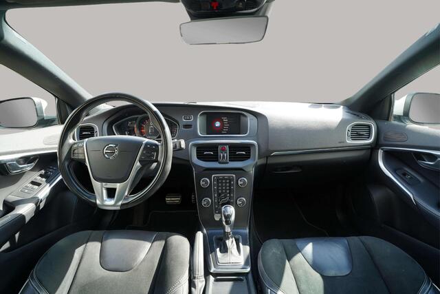 Volvo V40 1.5 T3 Polar+ Sport | Pano | Stoelverwarming |