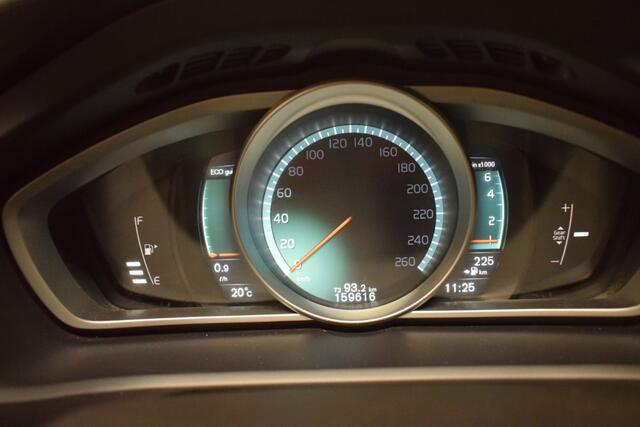 Volvo V40 2.0 T3 153pk Nordic+ Xenon/ Stoel, voorruit verw./ Standkachel/ Digitaal dashboard