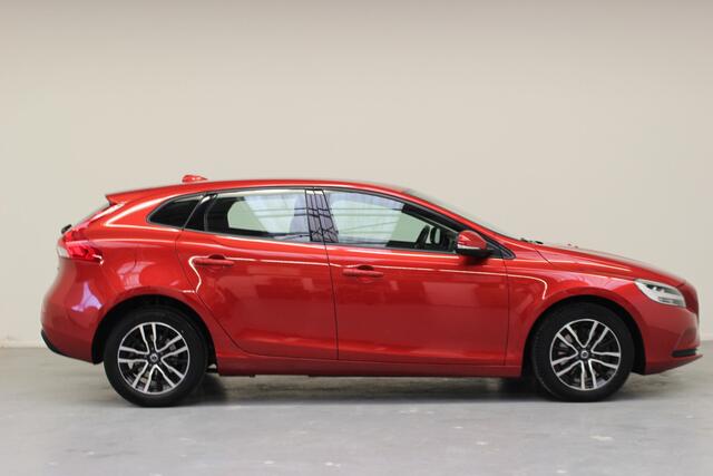 Volvo V40 T2 Polar+ Automaat | Rijklaarprijs | Leer |