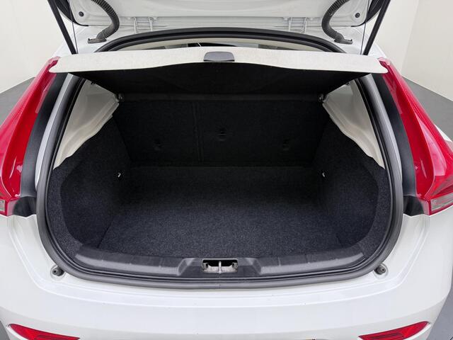 Volvo V40 1.5 T3 Momentum Climate Control/Verw Stoelen v+a/Bluetooth etc.