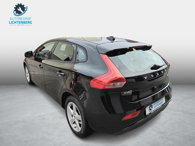 Volvo V40 2.0 T2 Momentum