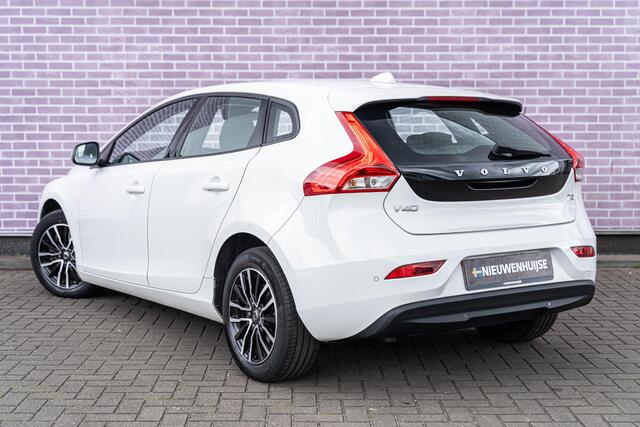 Volvo V40 1.5 T2 Polar+ | Automaat | Navi | Stoelverwarming | Park Assist | Cruise Control | High Performance Audio | Climate Control | Bluetooth | Volvo On Call | DAB |