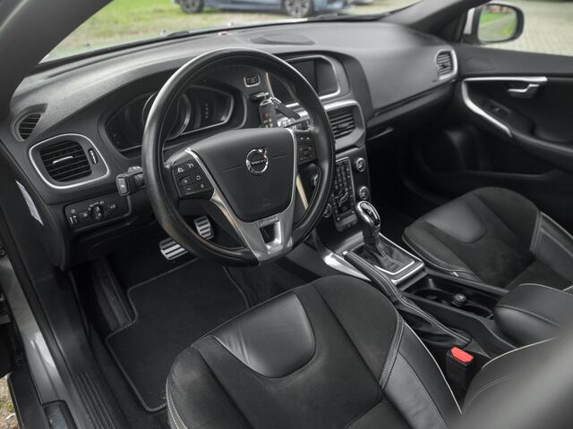 Volvo V40 1.5 T3 R-Design Pano H&K Keyless Cruise