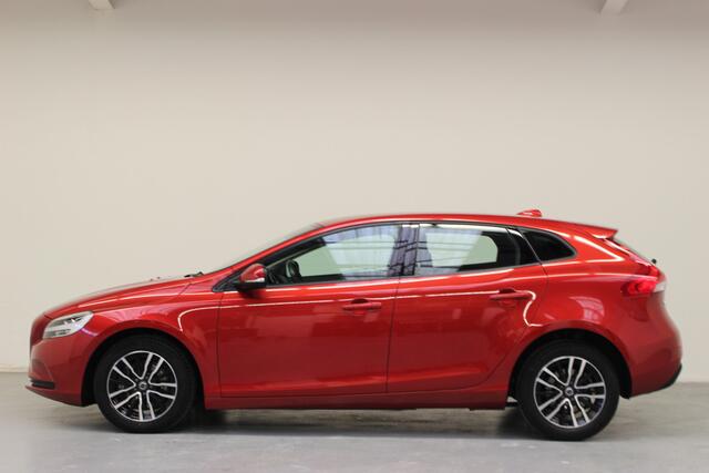 Volvo V40 T2 Polar+ Automaat | Rijklaarprijs | Leer |