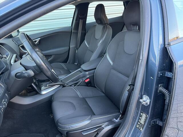 Volvo V40 2.0 D2 Nordic+ / LED koplampen / Trekhaak / Achteruitrijcamera / Stoelverwarming /