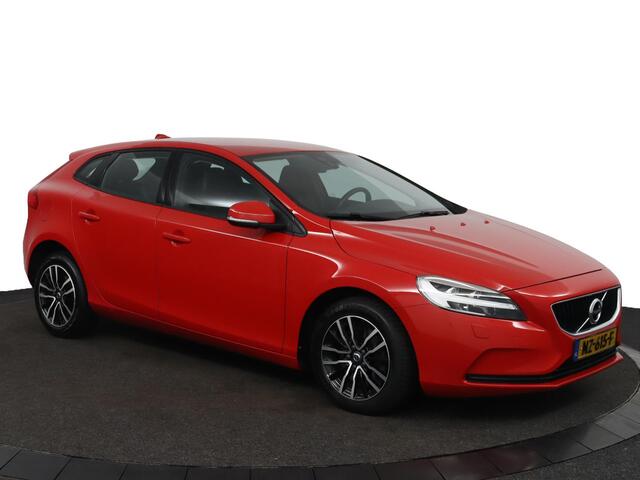 Volvo V40 1.5 T2 Nordic+ |NAP|BTW| Automaat | Stoelverwarming | Navi