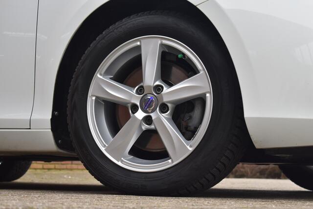 Volvo V40 T2 122PK Nordic | Stoelverwarming | Navigatie | Cruise Control |