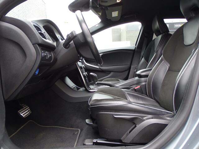 Volvo V40 2.0 T5 R-Design 245 pk aut | 19 inch |