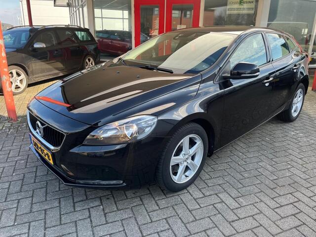Volvo V40 2.0 T2 122PK Onderhoudshistorie/PDC/Bluethooth