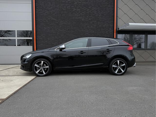 Volvo V40 2.0 T4 Business Sport l Pano l Leder l Trekhaak l Camera l Standkachel