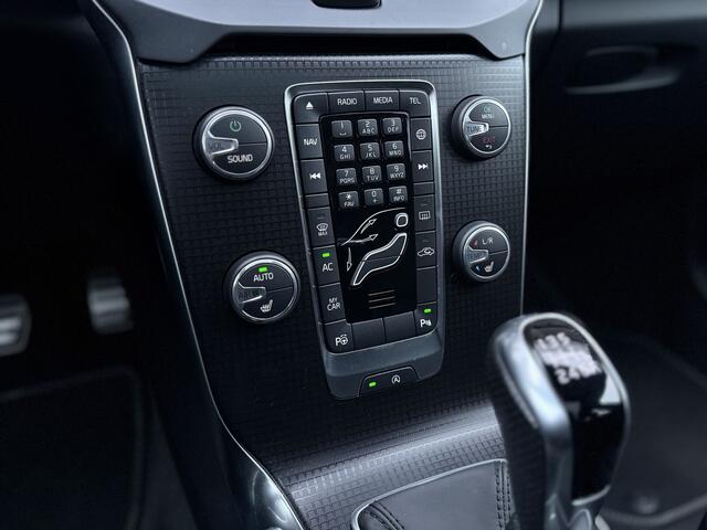 Volvo V40 2.0 T4 Business Sport l Pano l Leder l Trekhaak l Camera l Standkachel