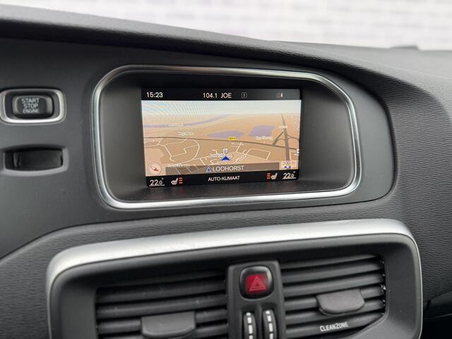 Volvo V40 2.0 D3 Business Sport | Lederen Bekleding | Achteruitrijcamera | Panoramadak | Keyless Start | Standkachel | Navigatie | Stoelverwarming | LED Koplampen |