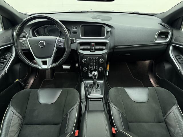 Volvo V40 T3 153pk Automaat Polar+ Sport / Harman&Kardon Audio / Keyless / Panoramadak / Stoelverwarming / Nubuck / Trekhaak / PDC + Camera /