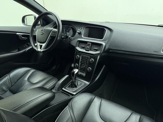 Volvo V40 2.0 T4 190pk Business Sport / Panorama dak / Lederen bekleding / On call / Stoelverwarming / Camera /