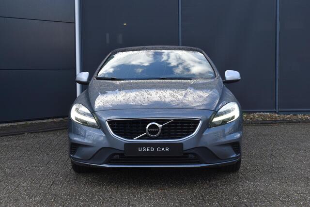 Volvo V40 1.5 T3 Polar+ Sport | Standkachel | Elek bedienbare stoelen met geheugen | Trekhaak |