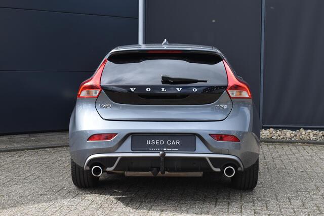 Volvo V40 T3 Automaat Polar+ Sport | Panoramadak | Achteruitrijcamera | Navigatie | Stoelverwarming | Standkachel | Trekhaak