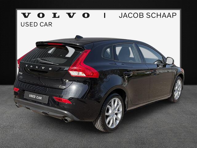 Volvo V40 2.0 T3 Nordic+ / afneembare trekhaak / 17" Velgen / Voorruit verwarming /
