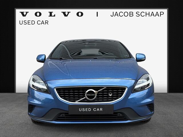 Volvo V40 1.5 T3 Polar+ Sport / Heico filter + uitlaat / R-design styling kit / 18" Velgen /