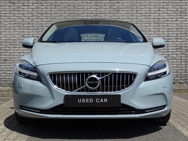 Volvo V40 1.5 T2 | Geartronic | Inscription | Trekhaak | Panoramadak