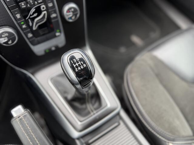 Volvo V40 2.0 T4 Business Sport | Navigatie | Stoelverwarming