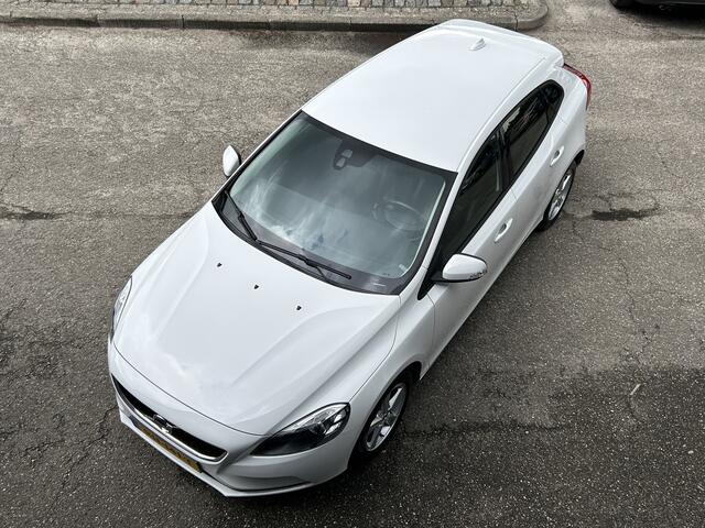 Volvo V40 2.0 T2 Nordic LEER NAVI CRUISE ECC LMV