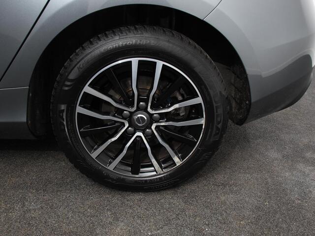 Volvo V40 2.0 T2 Momentum Climate Control Navigatie Stoelverwarming Trekhaak Led Lichtmetalen velgen Cruise control