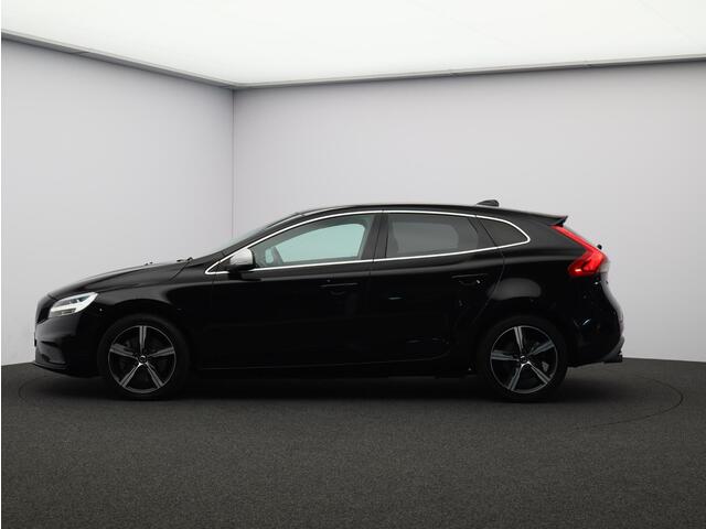 Volvo V40 T3 Automaat Polar+ Sport R-Design / Trekhaak / Panoramadak / Harman Kardon / Stoelverwarming / Parkeercamera / Getint Glas /