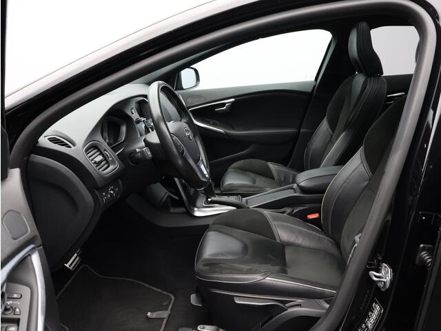 Volvo V40 T3 Automaat Polar+ Sport R-Design / Trekhaak / Panoramadak / Harman Kardon / Stoelverwarming / Parkeercamera / Getint Glas /