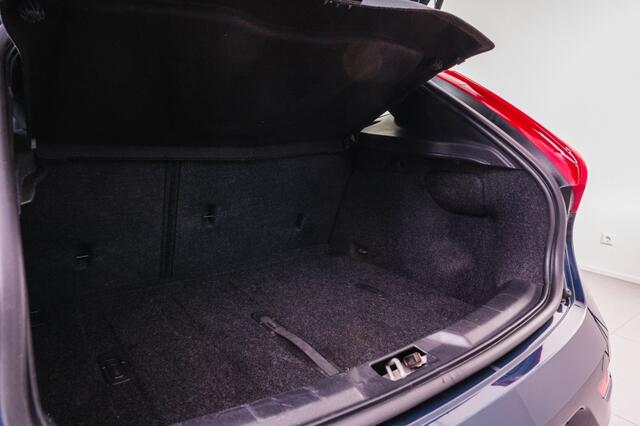 Volvo V40 T2 Geartronic Polar+