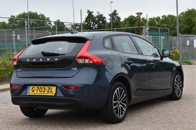 Volvo V40 1.5 T2 Polar+ | NL-Auto | Historie | Standkachel | Stoelverwarming | Nav | Sfeerverl. | Full LED | Zeer netjes