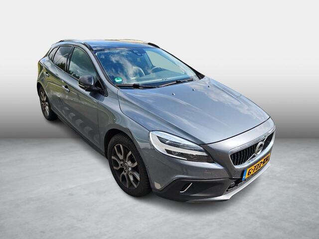 Volvo V40 CROSS COUNTRY 1.5 T3 Polar+ Luxury | LED | panorama dak | trekhaak | leder | verwarmde voorstoelen | DAB | camera | Harman Kardon Premium audio | Dealer onderhouden |