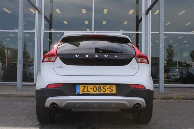 Volvo V40 CROSS COUNTRY T3 Automaat Polar+ Luxury | Panoramadak | DAB | Cruise control | Verw. Voorstoelen | Camera