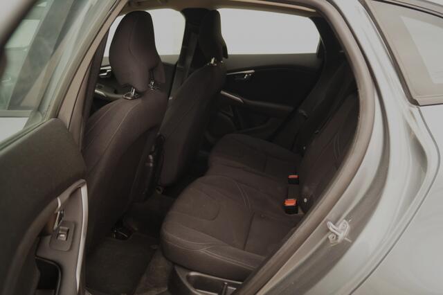 Volvo V40 CROSS COUNTRY 2.0 D2 120pk Kinetic -NAVI-PDC-AIRCO-